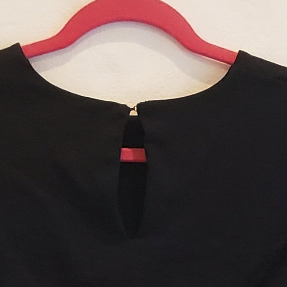 Banana Republic Black  Short Sleeve Top with Textured detailing - Picture 9 of 10